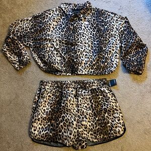 Forever 21 Plus Cheetah Leopard Print Two Piece Sweat Short Set Size 3X